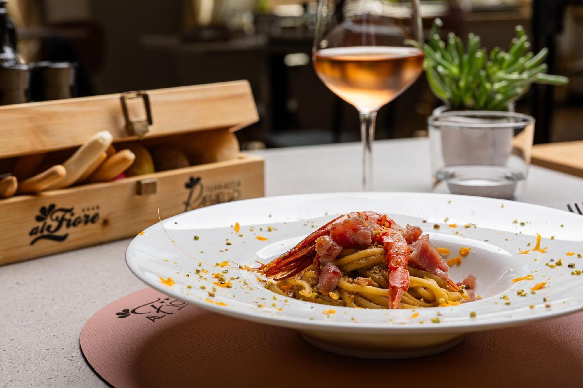 Hotel Ristorante Al Fiore Πεσκιέρα ντελ Γκάρντα Εξωτερικό φωτογραφία